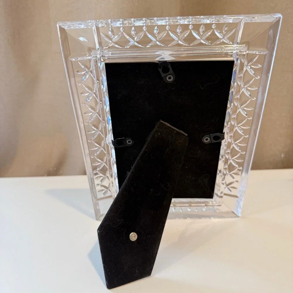 Crystal Glass 4x6 Picture Frame Diamond Cut Floral Pattern Clear Heavy Quality